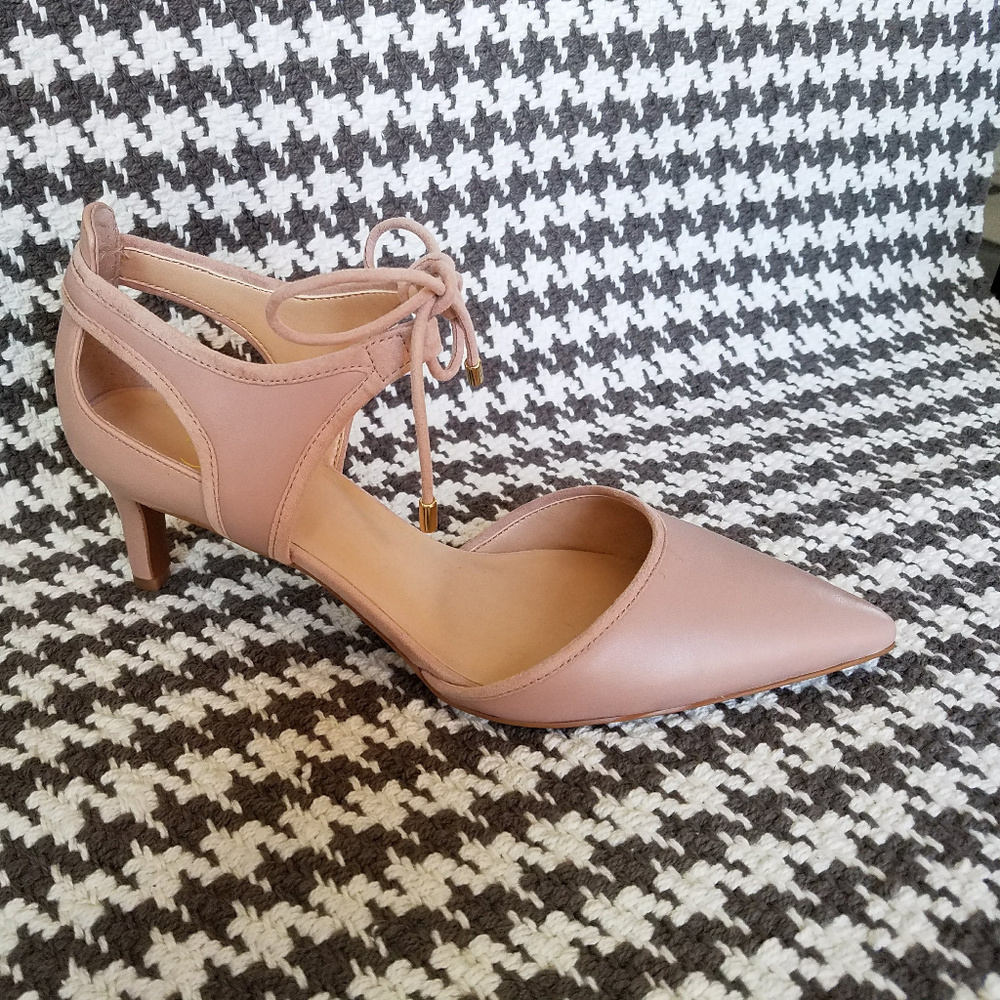NWT Franco Sarto Nude Kitten Heels